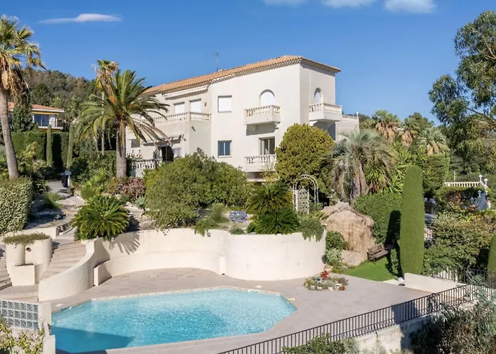Providence - L\'Eden - Magnificent Apartment With Sea View And Swimming Pool